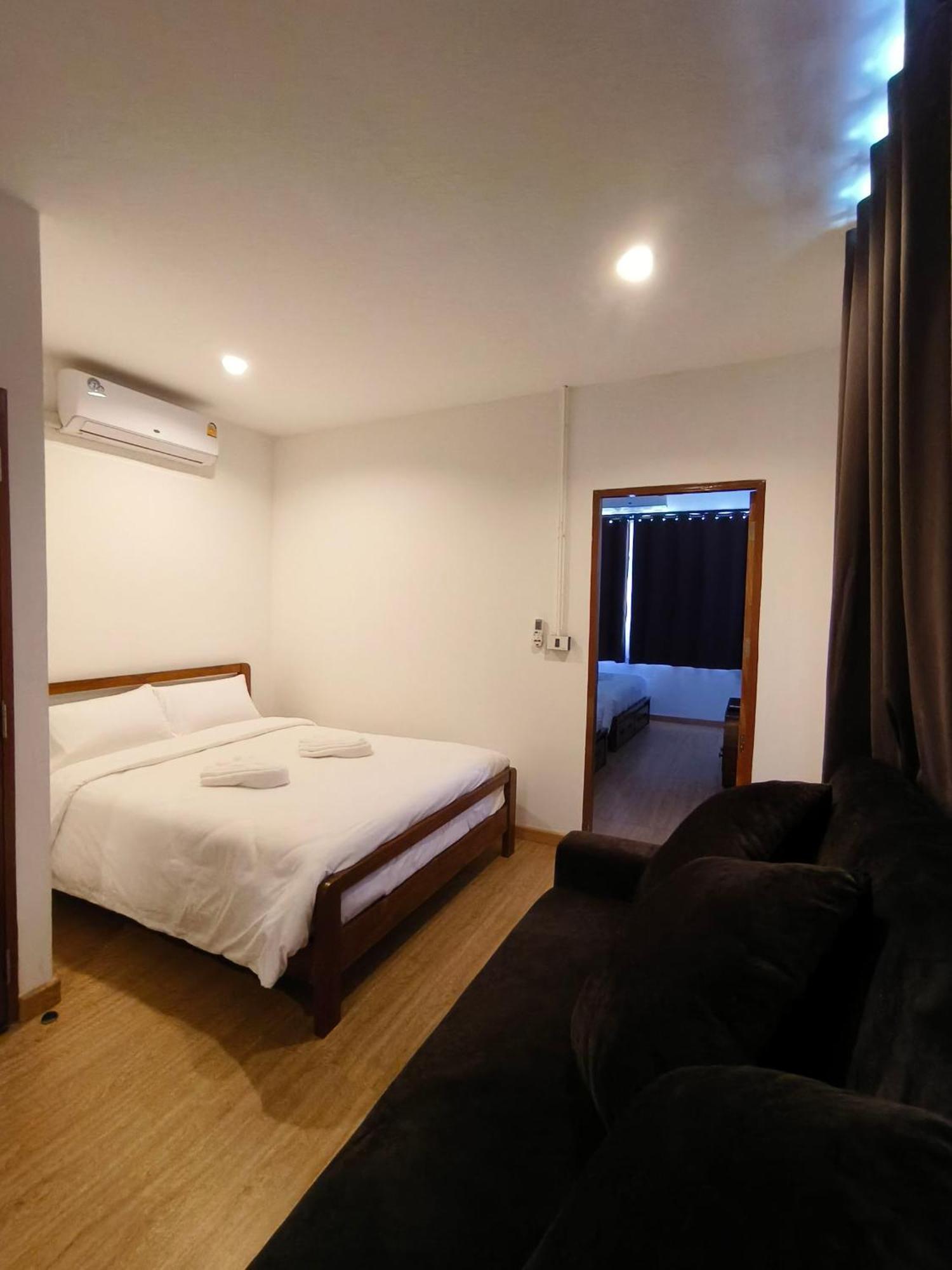 Penthouse Lamoon Hotel Bangkok Exterior photo